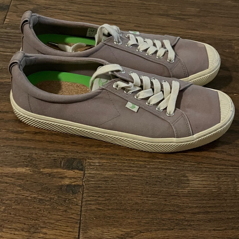 Casual Carimua Sneakers with White Laces - Picture 4 of 7